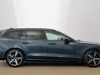 Used Volvo V60 Plus 197 HP (144 kW) 2025 Metallic  denim blue Estate