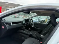 Used Renault Clio V Evolution 90 HP (66 kW) 2023 White Hatchback