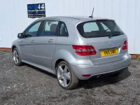 Usado Mercedes B160 2011 Prateado Monovolume