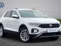 Usado VW T-Roc Match 150 HP (110 kW) 2025 Branco SUV