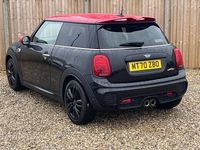 Used Mini John Cooper Works Comfort 231 HP (169 kW) 2020 Black Hatchback