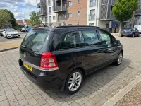 Usado Vauxhall Zafira 2014 Negro Monovolumen