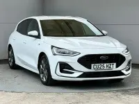 Used Ford Focus ST-Line 125 HP (91 kW) 2025 White Hatchback