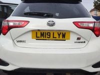 Used Toyota Yaris Hybrid Sport 101 HP (74 kW) 2019 White Hatchback