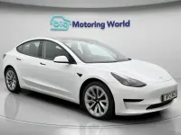 Used Tesla Model 3 Standard Range Plus 222 kW (302 HP) 2021 White Sedan