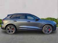 Używany Audi Q3 Business 261 KM (191 kW) 2025 Szary SUV