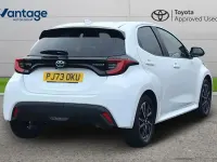 Used Toyota Yaris Design 113 HP (83 kW) 2023 White Hatchback
