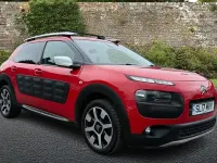 Used Citroën C4 Cactus Rip Curl 110 HP (80 kW) 2017 Red Hatchback
