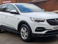 Used Vauxhall Grandland X S 130 HP (95 kW) 2018 White SUV