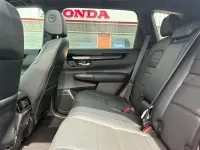 Used Honda CR-V Advance 184 HP (135 kW) 2025 Red SUV