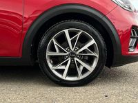 Gebraucht Kia Niro 141 PS (103 kW) 2021 Rot SUV