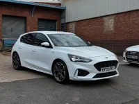 Used Ford Focus ST-Line X 120 HP (88 kW) 2021 White Hatchback