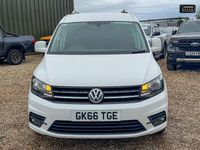 Used VW Caddy Maxi Highline 102 HP (75 kW) 2016 White MPV