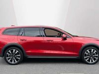 Used Volvo V60 CC Ultimate 250 HP (183 kW) 2023 Estate