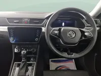 Usado Skoda Superb SE 150 CV (110 kW) 2023 Azul Familiar