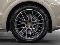 Used Porsche Cayenne 460 HP (338 kW) 2022 Beige SUV
