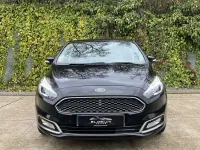 Używany Ford S-MAX Vignale 210 KM (154 kW) 2016 Czarny Minivan