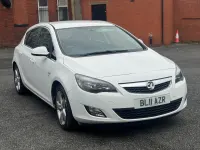 Used Vauxhall Astra SRi 2011 White Hatchback