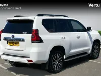 Used Toyota Land Cruiser 204 HP (150 kW) 2023 Pure white (solid paint) Estate