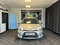 Usata Toyota Yaris Hybrid T4 2012 Argento Utilitaria