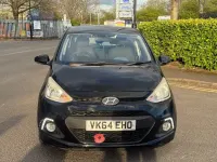 Gebraucht Hyundai i10 Premium 66 PS (48 kW) 2014 Schwarz Kleinwagen
