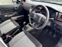 Usado Citroën C3 PureTech 83 HP (61 kW) 2022 Cinzento Citadino