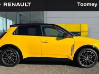 New Renault 5 E-Tech Iconic 110 kW (150 HP) 2026 Hatchback