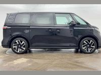Usado VW ID. Buzz Pro 150 kW (204 HP) 2023 Preto Monovolume