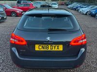 Begagnad Peugeot 308 Active 2018 Grå Kombi