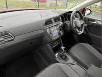 Usado VW Tiguan Active 150 HP (110 kW) 2022 Vermelho SUV
