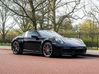 Begagnad Porsche 992 2024 Svart Sportkupé