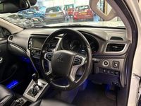 Usado Mitsubishi L200 150 HP (110 kW) 2021 Branco Pickup