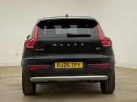 Usado Volvo XC40 Core 161 HP (118 kW) 2025 Preto SUV