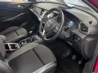 Used Vauxhall Grandland X SRi 130 HP (95 kW) 2021 Red SUV