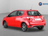 Used Toyota Yaris 111 HP (81 kW) 2018 Red Hatchback