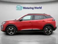 Gebraucht Peugeot 2008 Allure 129 PS (94 kW) 2023 Rot SUV