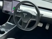 Używany Tesla Model 3 Performance 334 kW (455 KM) 2023 Sedan/Limuzyna