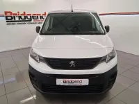 Second-hand Peugeot Partner Premium 131 CP (96 kW) 2024 Alb Monovolum