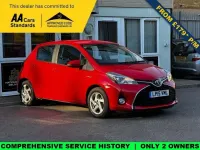 Used Toyota Yaris 101 HP (74 kW) 2015 Red Hatchback