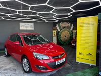 Second-hand Vauxhall Astra Elite 2015 Roșu Hatchback