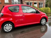 Used Toyota Aygo 68 HP (50 kW) 2014 Multicoloured Hatchback