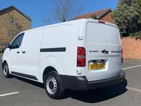 Used Peugeot Expert 143 HP (105 kW) 2025 White Van