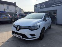 Used Renault Clio IV Dynamique 90 HP (66 kW) 2017 White Hatchback
