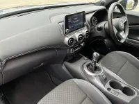Używany Nissan Juke N-Connecta 114 KM (83 kW) 2023 Szary SUV
