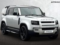 Used Land Rover Defender First Edition 250 HP (183 kW) 2021 Hakuba silver SUV