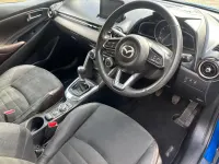 Begagnad Mazda 2 2017 Blå Halvkombi