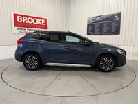 Used Volvo V40 Plus 2017 Blue Hatchback