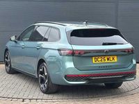 Used VW Passat R-line 272 HP (200 kW) 2025 Green Estate