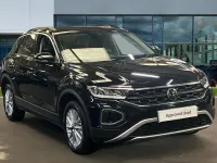 Used VW T-Roc Life 150 HP (110 kW) 2022 Deep black pearl SUV