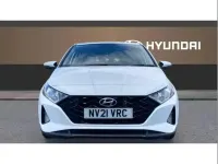 Used Hyundai i20 SE 99 HP (72 kW) 2021 White Hatchback